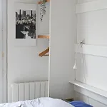 Avec Terrasse Proche à Appartement *