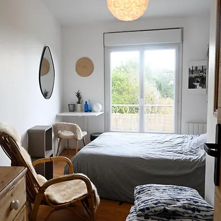 شقة Avec Terrasse Proche A *